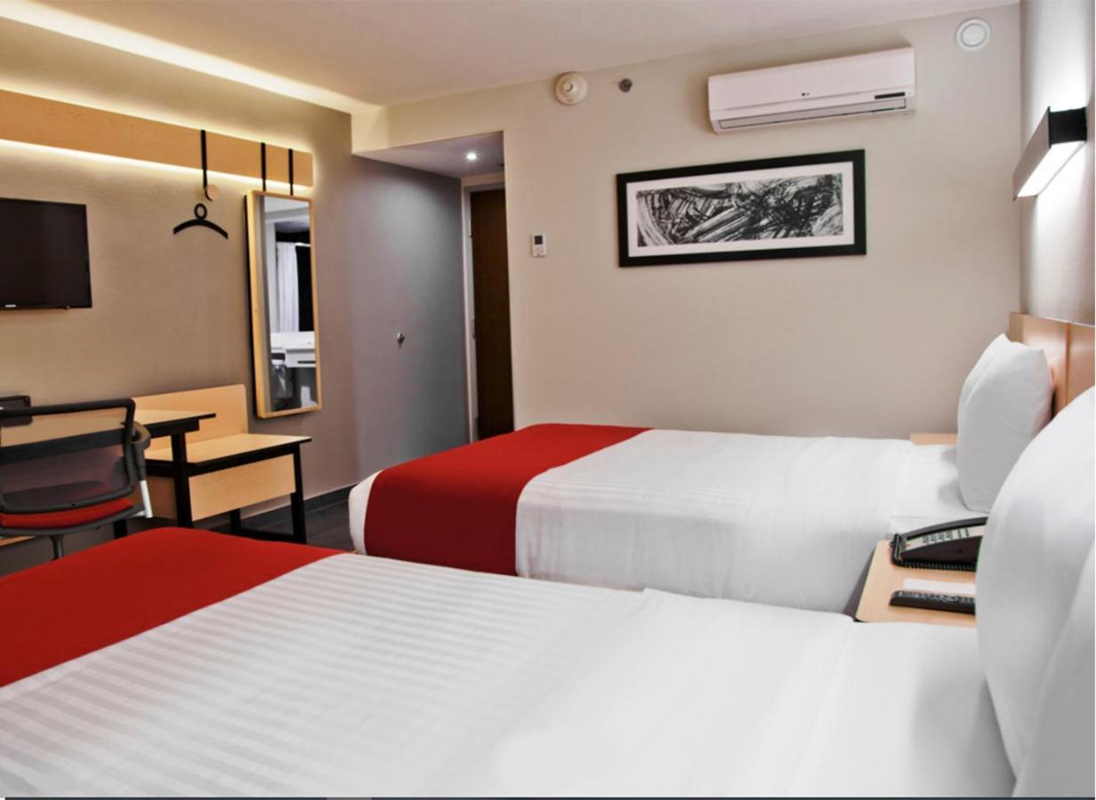 Hotel Best Place Express Самора-де-Ідальґо Екстер'єр фото